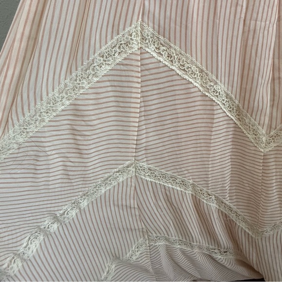 Champagne & Strawberry Halter Flowy Dress Size Small - Picture 4 of 7